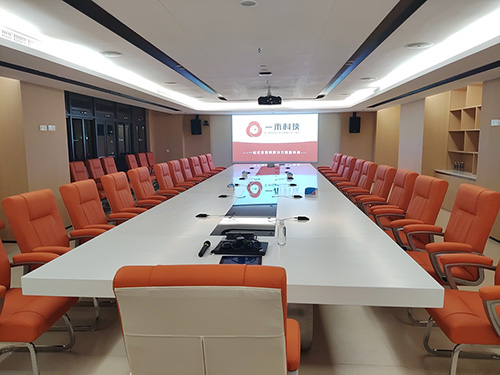 别再将就！中型会议室音响系统这样改造，效果不止翻倍！